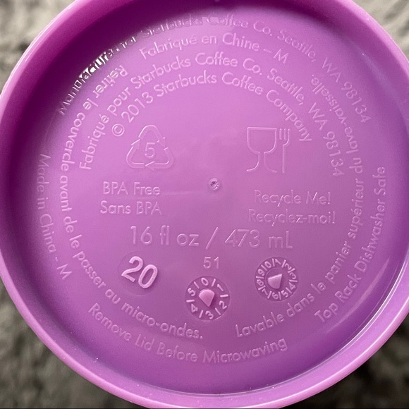 Color changing Starbucks Lips Valentine’s Cup - Picture 5 of 7